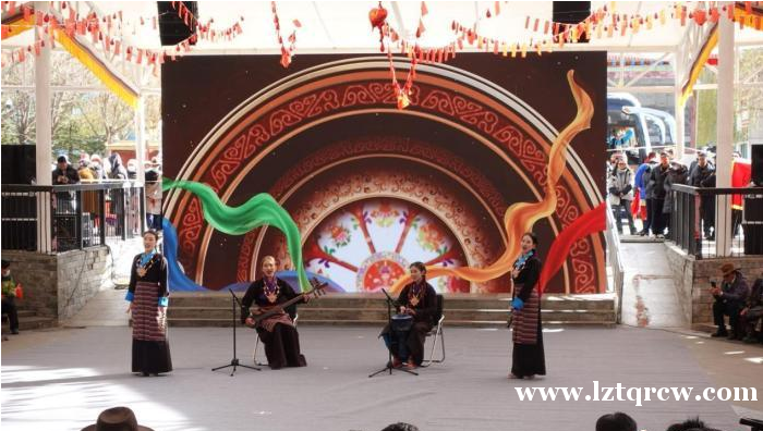 西藏举办“宪法宣传周”启动仪式，增强民众法治意识