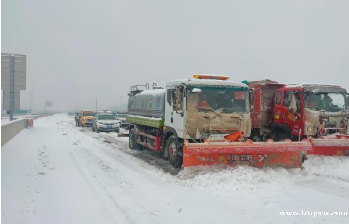 安徽高速公路恢复正常通行 累计铲雪除冰逾10万公里